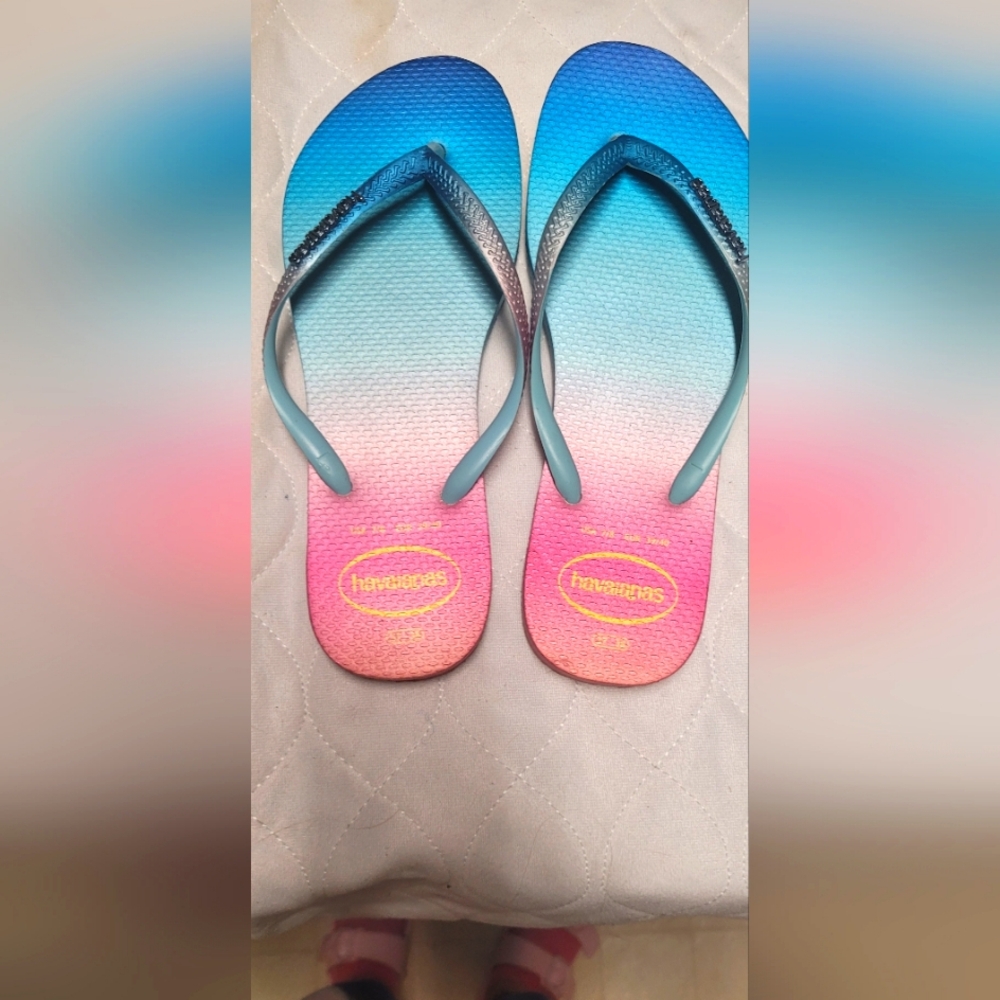 Havana thongs